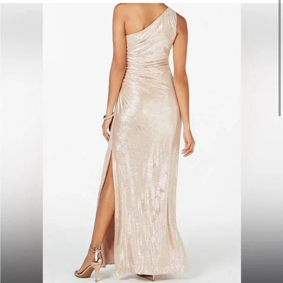 CALVIN KLEIN One shoulder metallic gown - Picture 2 of 6